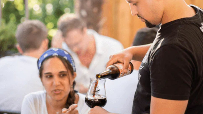 L'art du service parfait pour sublimer chaque style de bière